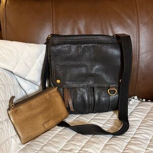 Fossil Black Leather Crossbody Bag with Gold Wallet